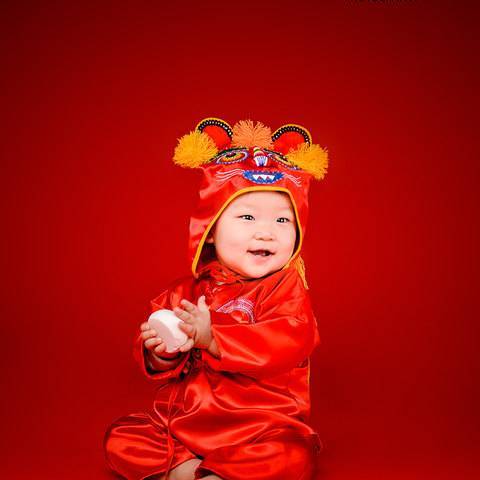 周岁留念抓周照样片